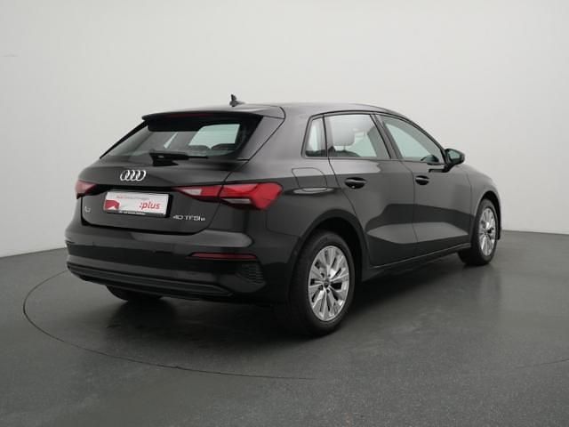 Second-hand Audi A3 Performance 204 CP (150 kW) 2022 Negru Berlinǎ