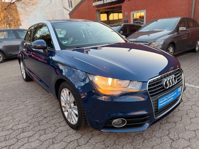 Gebraucht Audi A1 Ambition 122 PS (89 kW) 2011 Blau Limousine