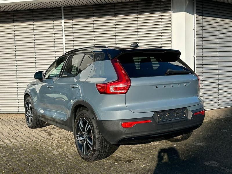 Gebraucht Volvo XC40 R-Design 163 PS (119 kW) 2022 Grau SUV