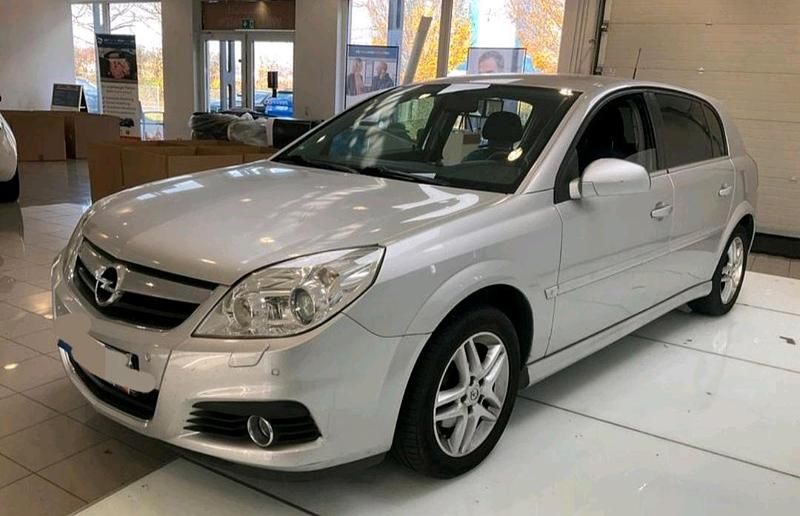 Silber Gebraucht 2007 Opel Signum Kleinwagen | 3.999 € (Etwas zu teuer) - Bild 1/3