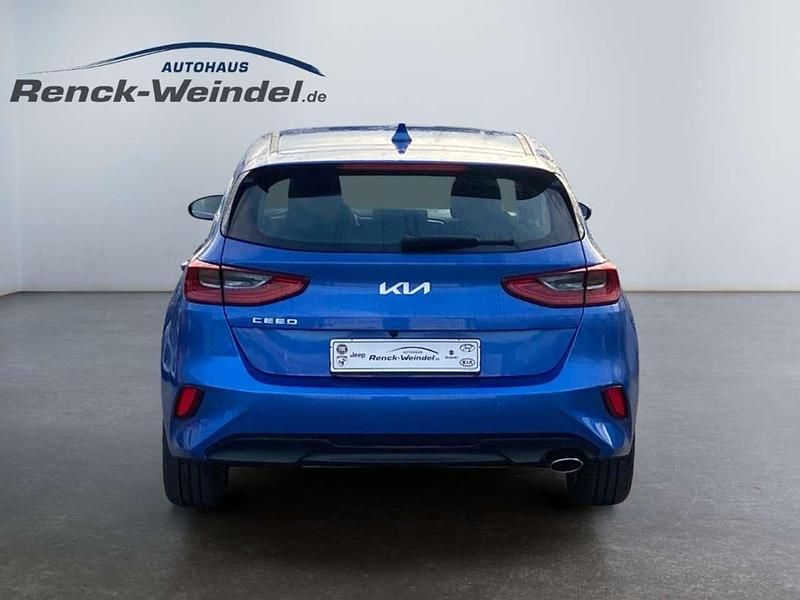 Gebraucht Kia Ceed Vision 140 PS (102 kW) 2024 Blau Kleinwagen
