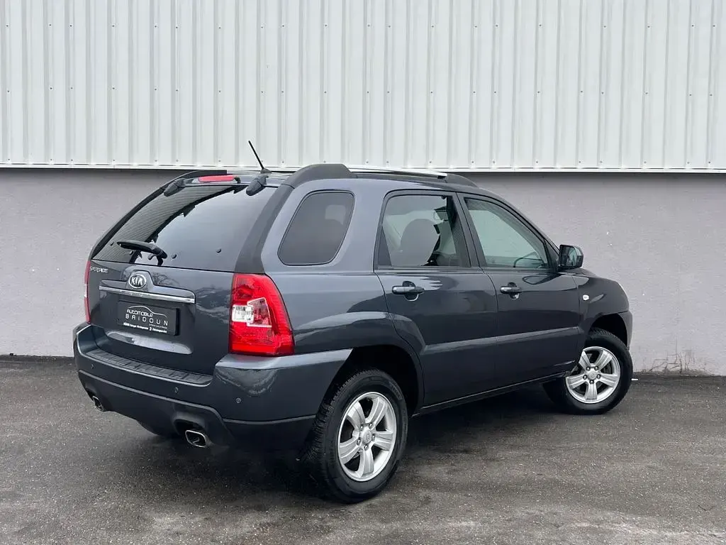 Gebraucht Kia Sportage 141 PS (103 kW) 2010 Grau SUV