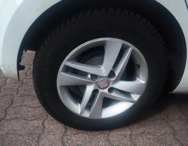 Gebraucht Seat Mii 4You 60 PS (44 kW) 2013 Weiß Kleinwagen