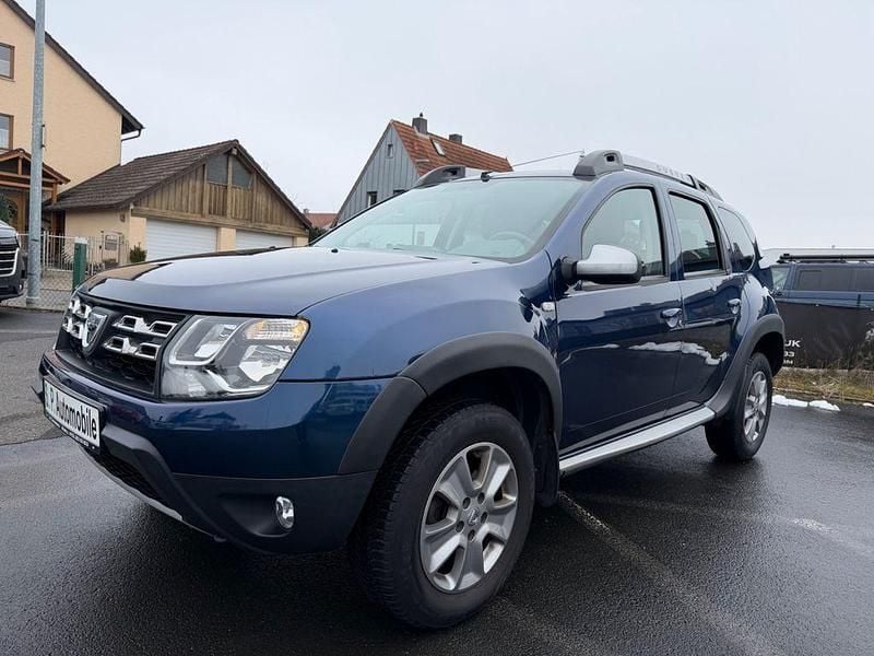 Blau Gebraucht 2016 Dacia Duster Celebration SUV | 6.950 € (Fairer Preis) - Bild 1/4