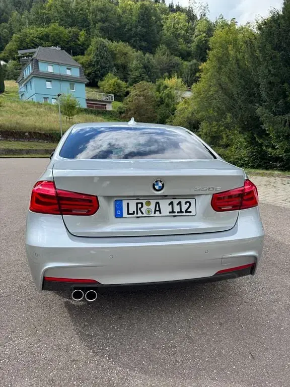 Używany BMW 330e iPerformance 252 KM (185 kW) 2018 Srebrny Sedan/Limuzyna