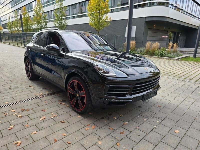 Schwarz Gebraucht 2022 Porsche Cayenne Platinum Edition SUV | 71.999 € (Superpreis) - Bild 1/4