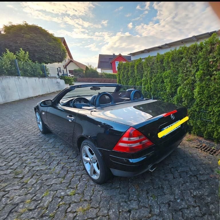 Gebraucht Mercedes SLK230 193 PS (141 kW) 1999 Schwarz Cabrio