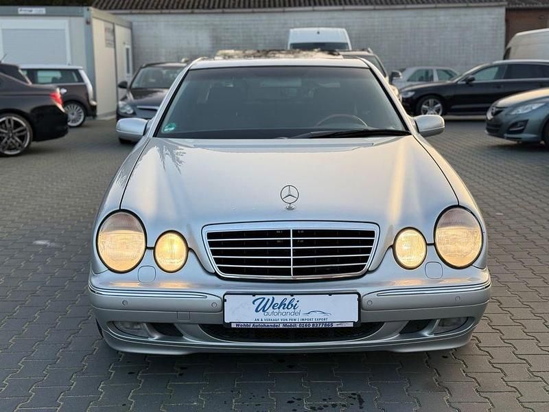 Gebraucht Mercedes E320 Elegance 197 PS (144 kW) 2001 Silber Limousine