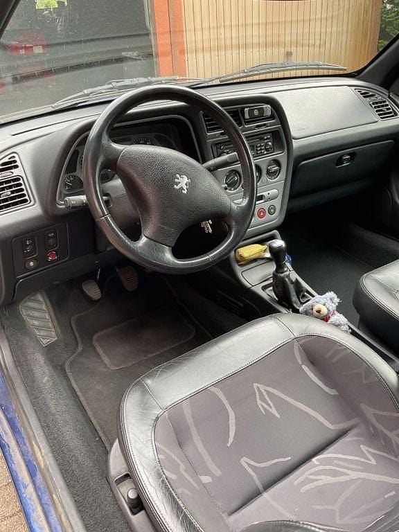 Gebraucht Peugeot 306 Cabriolet 89 PS (65 kW) 2000 Blau Cabrio