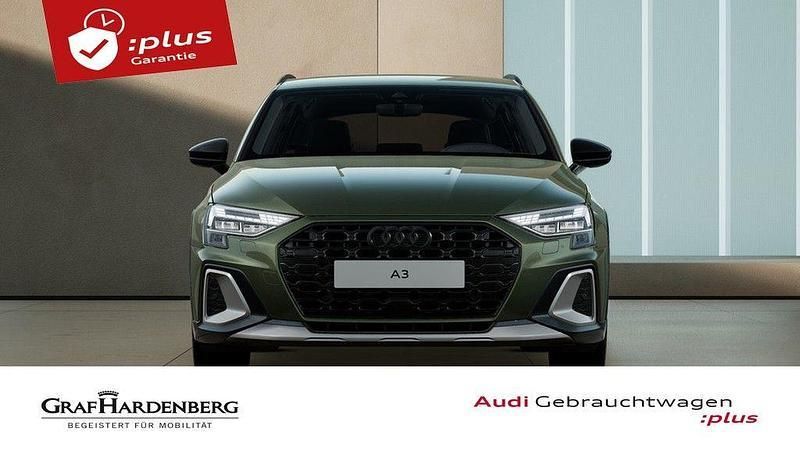 Distriktgrün metallic Gebraucht 2025 Audi A3 Ambiente Limousine | 39.889 € - Bild 1/4