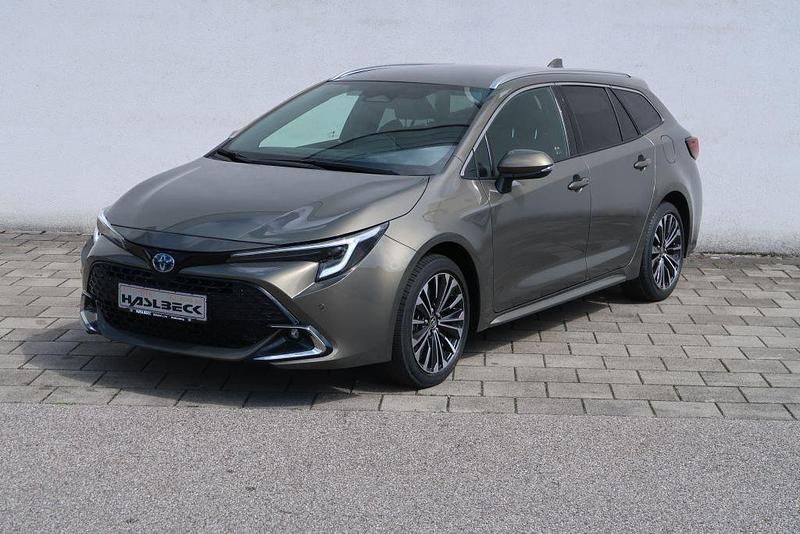 Bronze Neu 2025 Toyota Corolla Kombi | 34.690 € - Bild 1/4