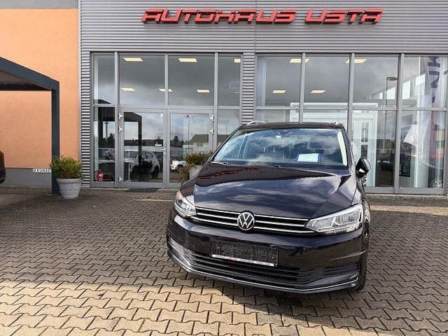 Gebraucht VW Touran United 150 PS (110 kW) 2021 Schwarz Van / Kleinbus