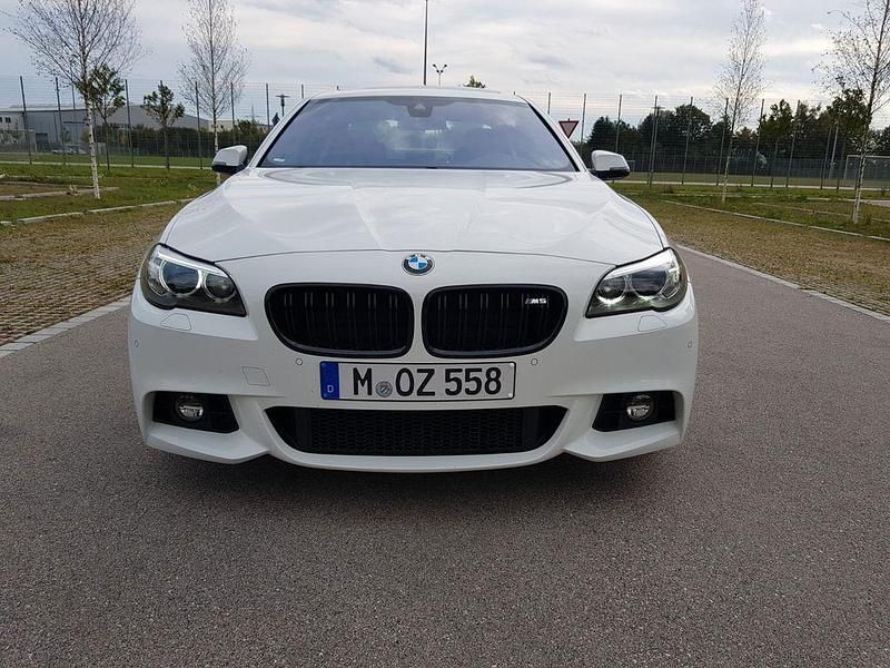 Weiß Gebraucht 2015 BMW 525 M Sport Limousine | 17.000 € (Fairer Preis) - Bild 1/4