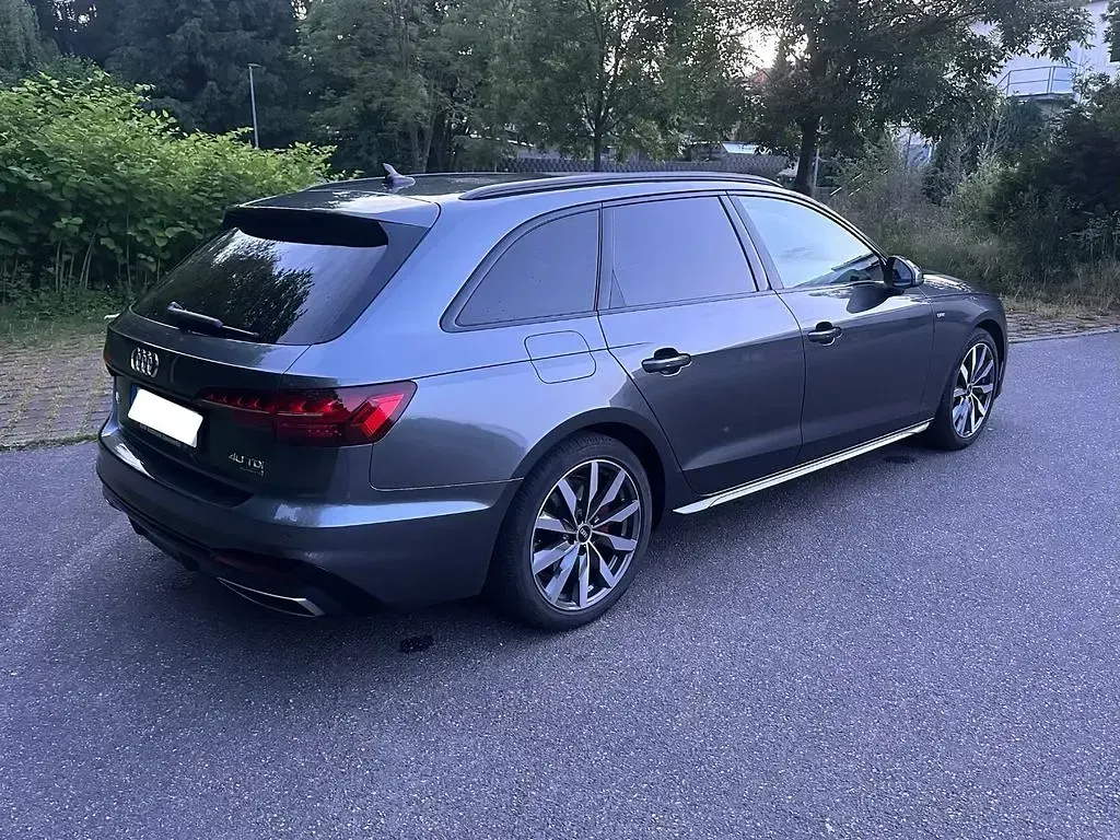 Gebraucht Audi A4 S-Line 204 PS (150 kW) 2021 Grau Kombi