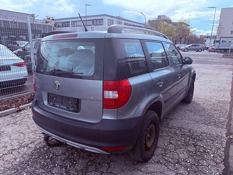 Gebraucht Skoda Yeti Easy 110 PS (80 kW) 2013 Grau SUV