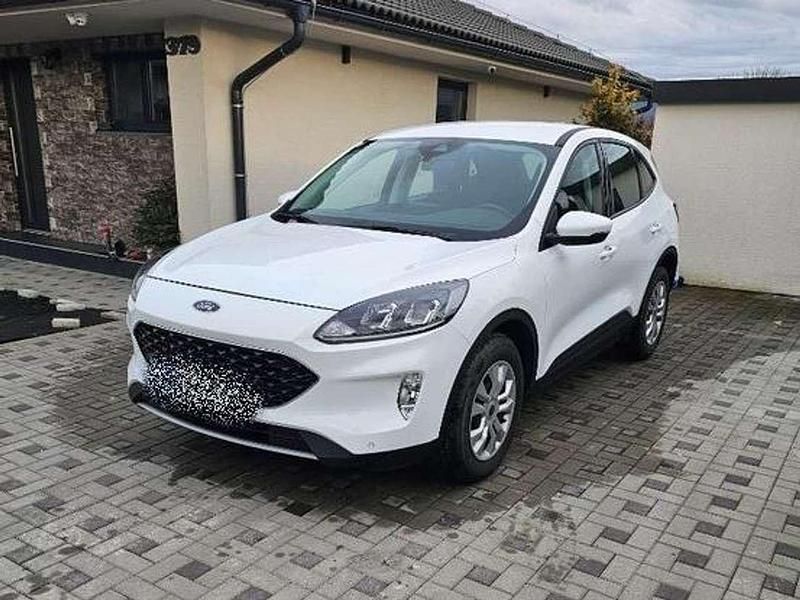 Używany Ford Kuga Titanium 120 KM (88 kW) 2021 Biały SUV