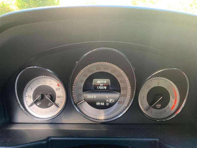 Gebraucht Mercedes GLK220 170 PS (125 kW) 2013 Grau SUV