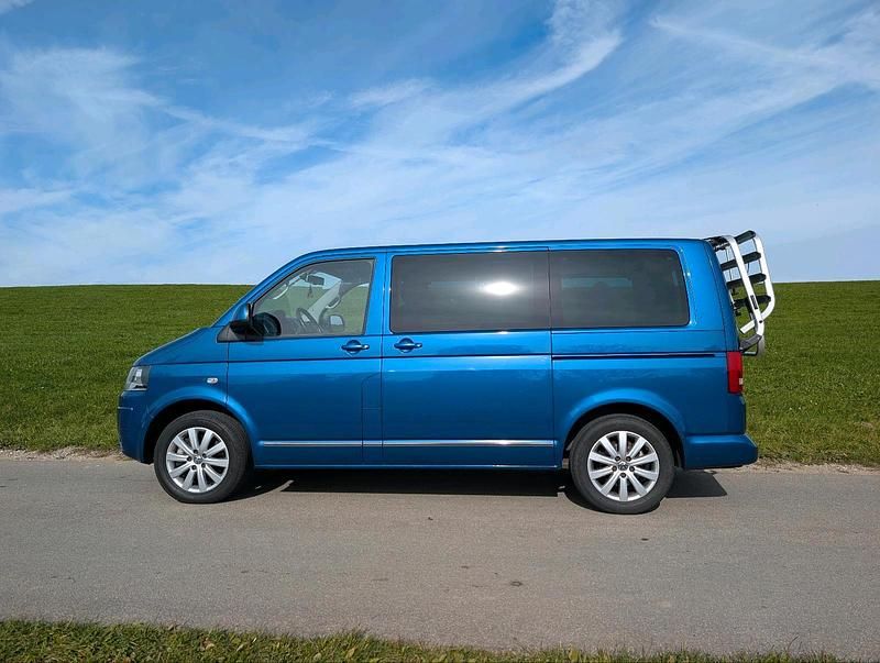 Blau Gebraucht 2010 VW T5 Van | 18.500 € - Bild 1/4