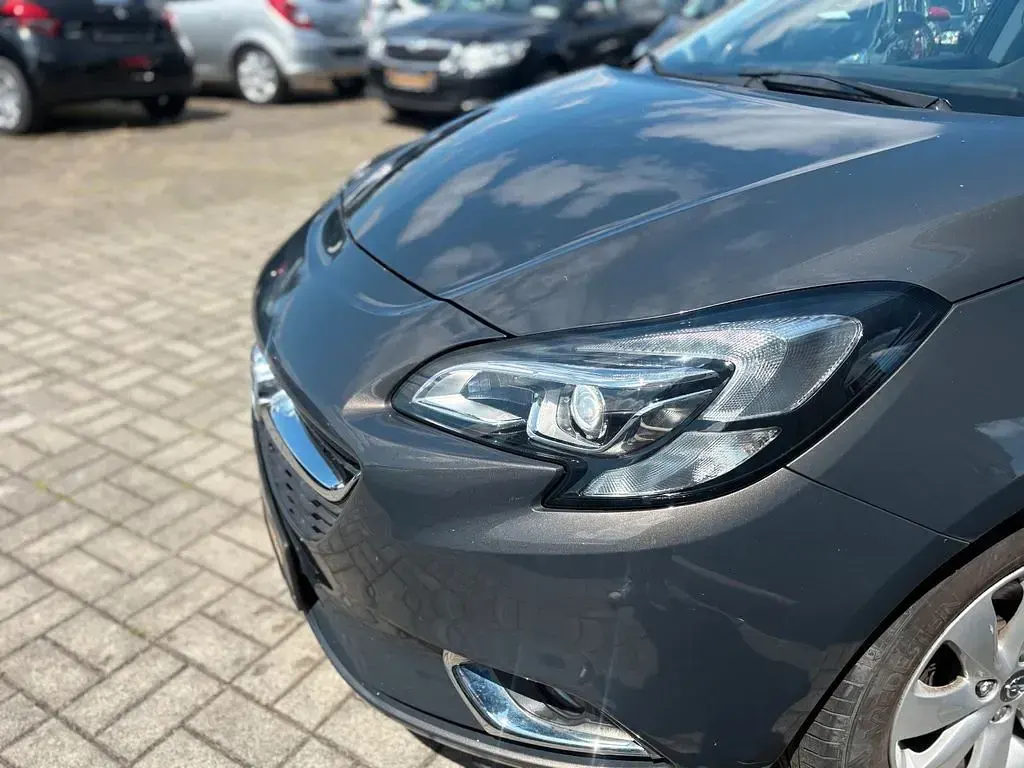 Gebraucht Opel Corsa Innovation 95 PS (69 kW) 2015 Grau Kleinwagen