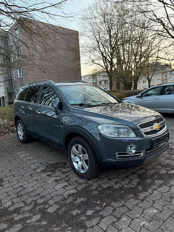 Gebraucht Chevrolet Captiva LT 150 PS (110 kW) 2010 Silber SUV