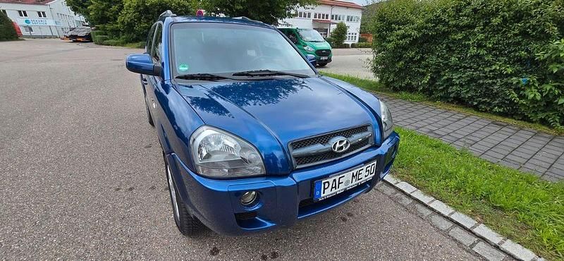 Blau Gebraucht 2007 Hyundai Tucson GLS SUV | 5.500 € (Fairer Preis) - Bild 1/4