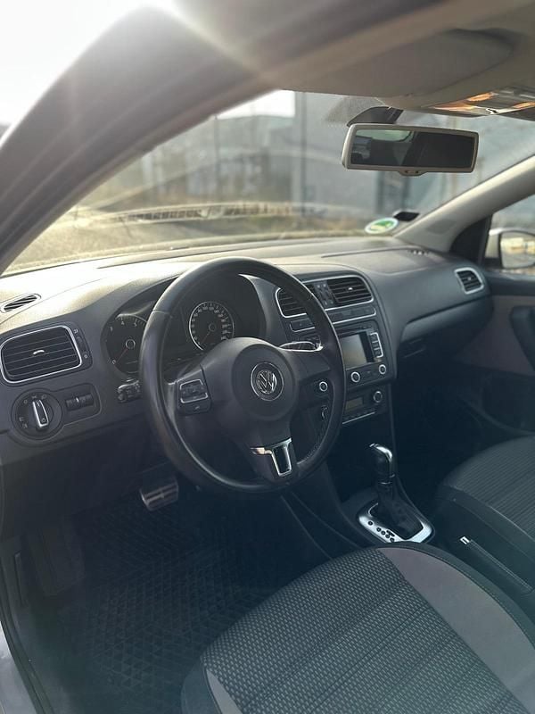 Gebraucht VW Polo Cross 105 PS (77 kW) 2011 Silber Kleinwagen