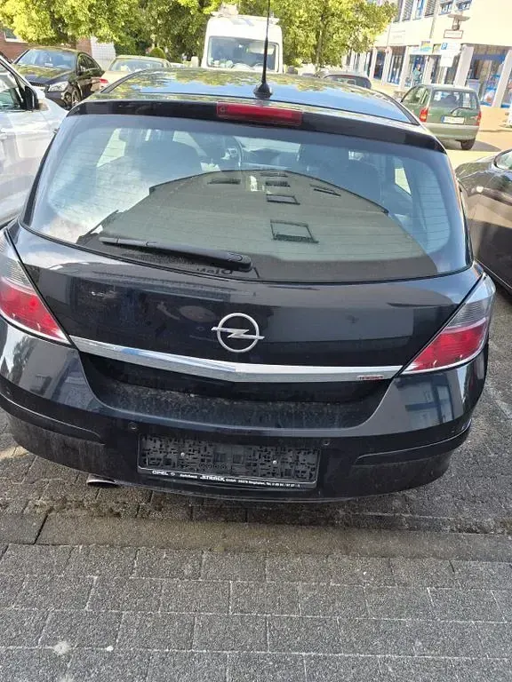 Gebraucht Opel Astra Sport 200 PS (147 kW) 2008 Schwarz Limousine