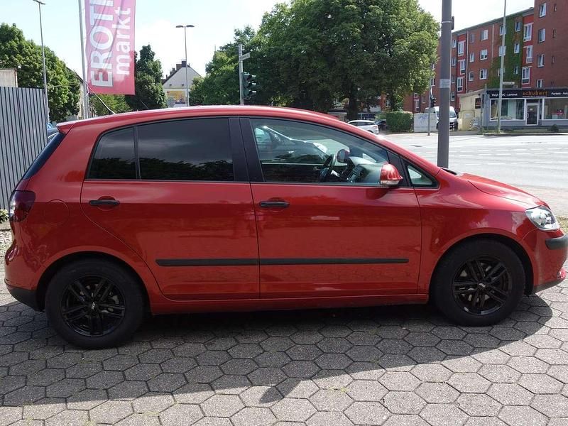 Rot Gebraucht 2006 VW Golf Plus Cross Comfortline Van / Kleinbus | 3.999 € (Fairer Preis) - Bild 1/4