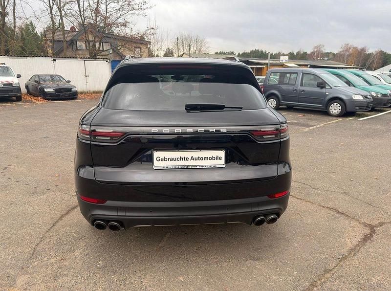 Gebraucht Porsche Cayenne S 441 PS (324 kW) 2019 Schwarz SUV