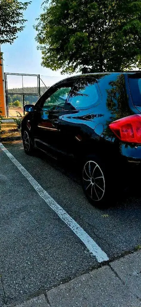 Gebraucht Toyota Auris 132 PS (97 kW) 2007 Schwarz Kleinwagen