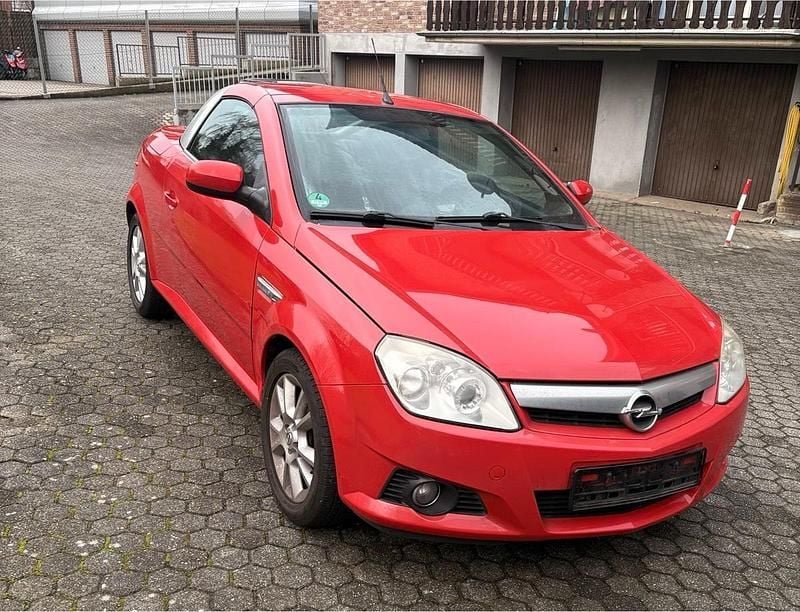 Gebraucht Opel Tigra 90 PS (66 kW) 2007 Rot Cabrio