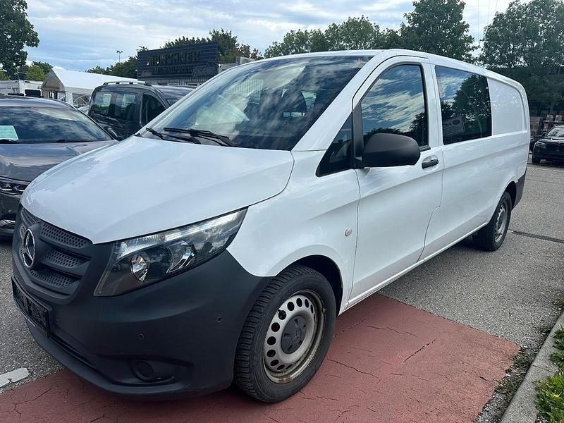 Arktikweiss Gebraucht 2020 Mercedes Vito Van / Kleinbus | 25.990 € (Superpreis) - Bild 1/4