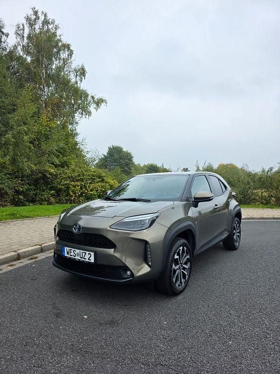 Braun Gebraucht 2021 Toyota Yaris Cross Comfort SUV | 19.800 € (Guter Preis) - Bild 1/4