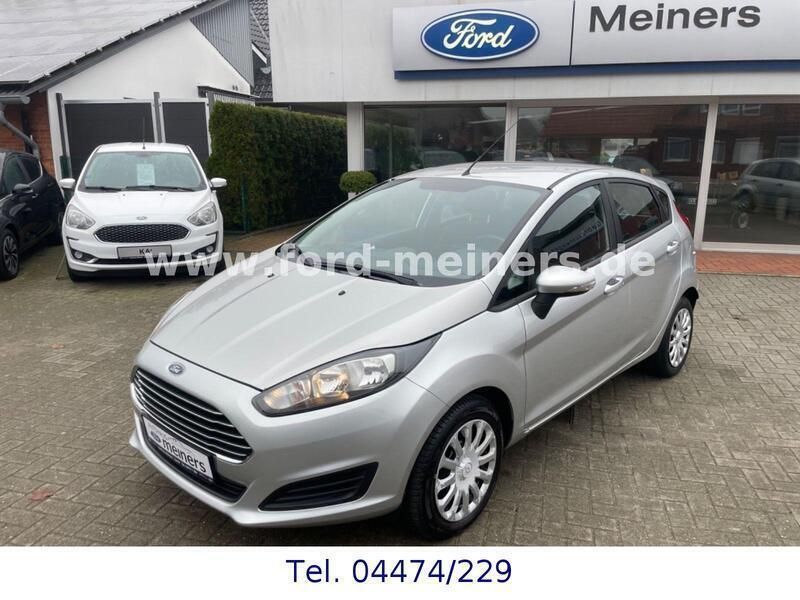 Silber Gebraucht 2013 Ford Fiesta Kleinwagen | 6.800 € (Teuer) - Bild 1/4