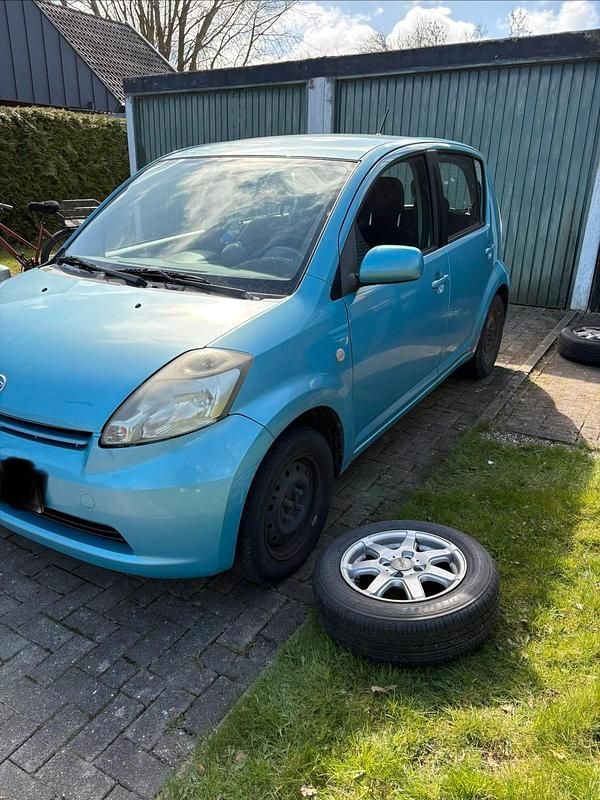 Gebraucht Daihatsu Sirion 87 PS (63 kW) 2006 Blau Kleinwagen