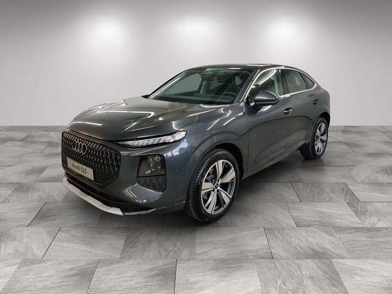 Neu Audi Q3 Sportback 150 PS (110 kW) 2025 Grau SUV
