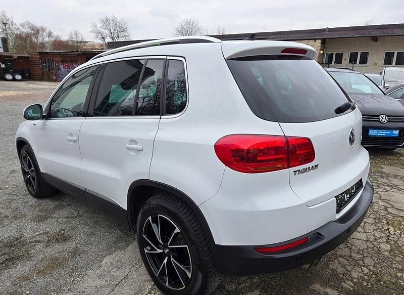 Gebraucht VW Tiguan LOUNGE 122 PS (89 kW) 2015 Weiß SUV