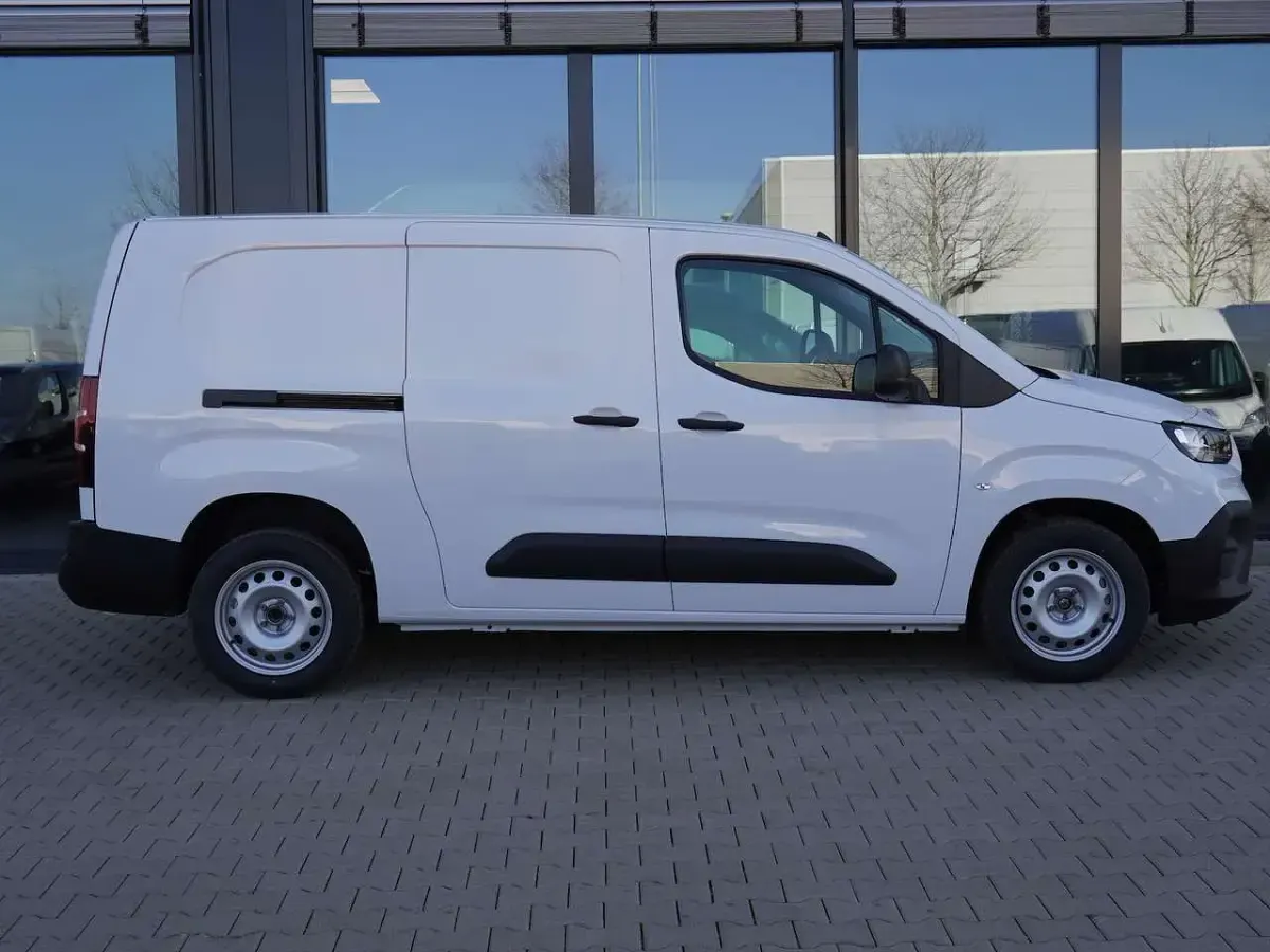 Neu Fiat Doblò 102 PS (75 kW) 2026 Weiß Van / Kleinbus