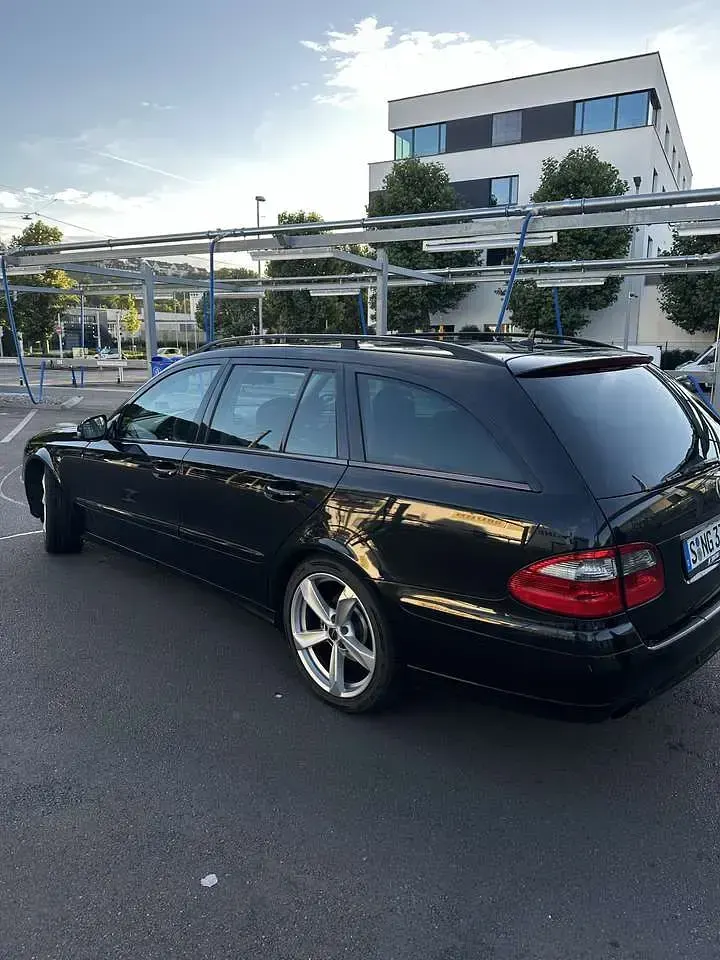 Gebraucht Mercedes E200 Avantgarde 184 PS (135 kW) 2006 Kombi