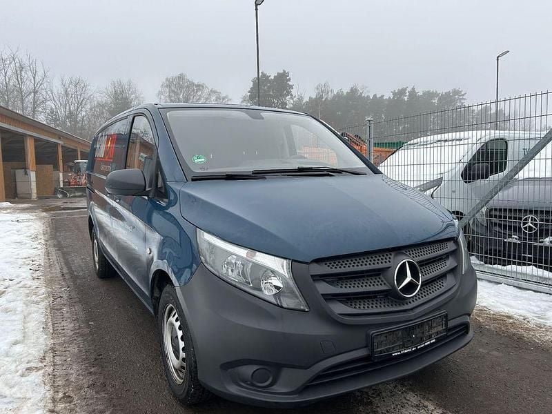 Blau Gebraucht 2015 Mercedes Vito Van | 7.701 € (Superpreis) - Bild 1/4