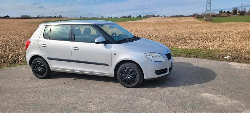 Gebraucht Skoda Fabia 60 PS (44 kW) 2007 Silber Kleinwagen