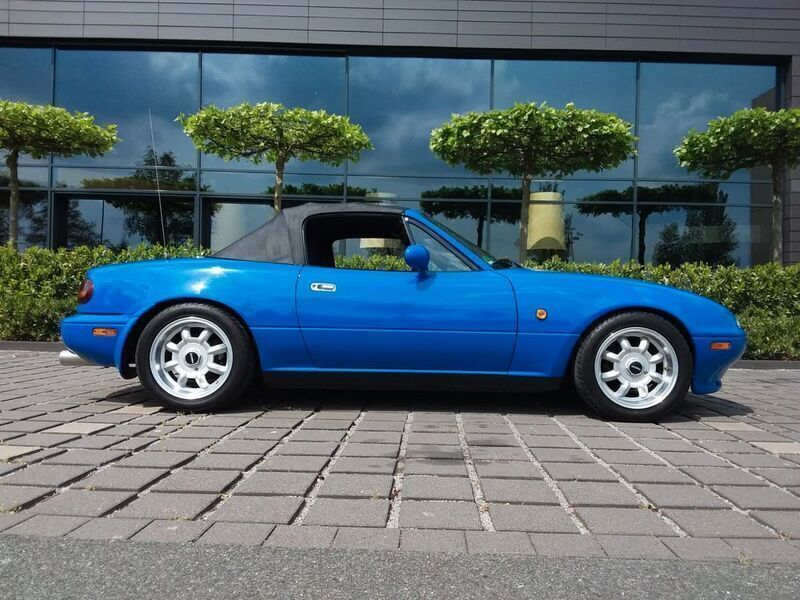 Gebraucht Mazda MX5 116 PS (85 kW) 1990 Blau Cabrio