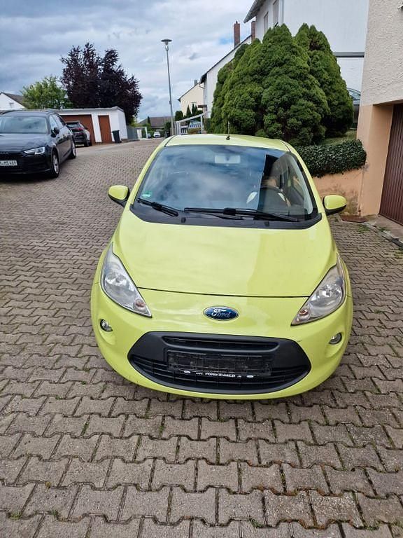 Grün Gebraucht 2009 Ford Ka Trend Kleinwagen | 1.000 € (Superpreis) - Bild 1/4