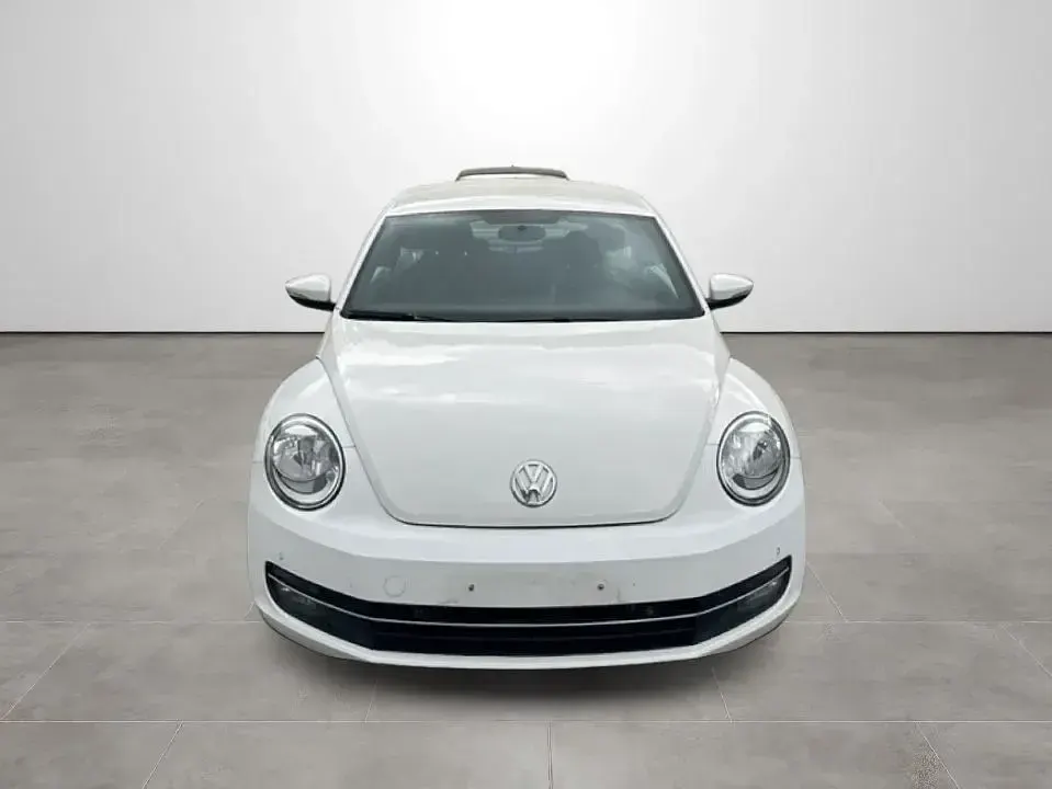 Używany VW Beetle Design 140 KM (102 kW) 2013 Biały Hatchback