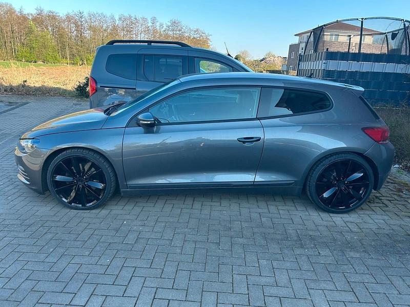 Grau Gebraucht 2011 VW Scirocco Coupé | 13.500 € (Teuer) - Bild 1/4