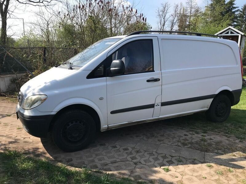 Weiß Gebraucht 2007 Mercedes Vito Van / Kleinbus | 2.650 € (Guter Preis) - Bild 1/4