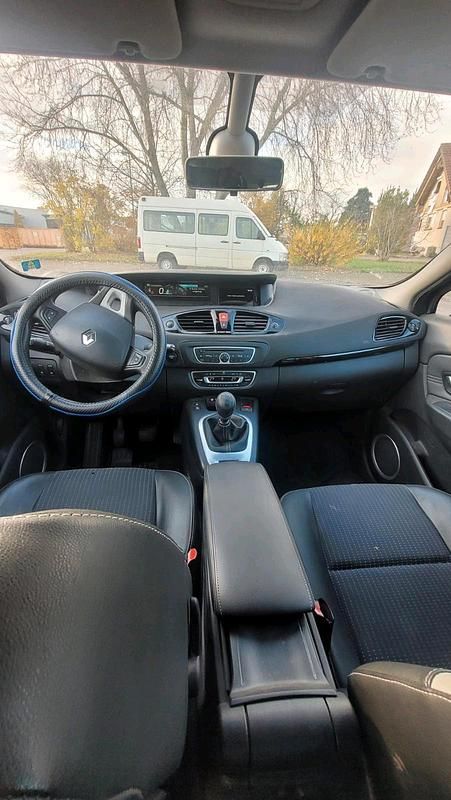 Gebraucht Renault Scénic III 131 PS (96 kW) 2011 Schwarz Van / Kleinbus