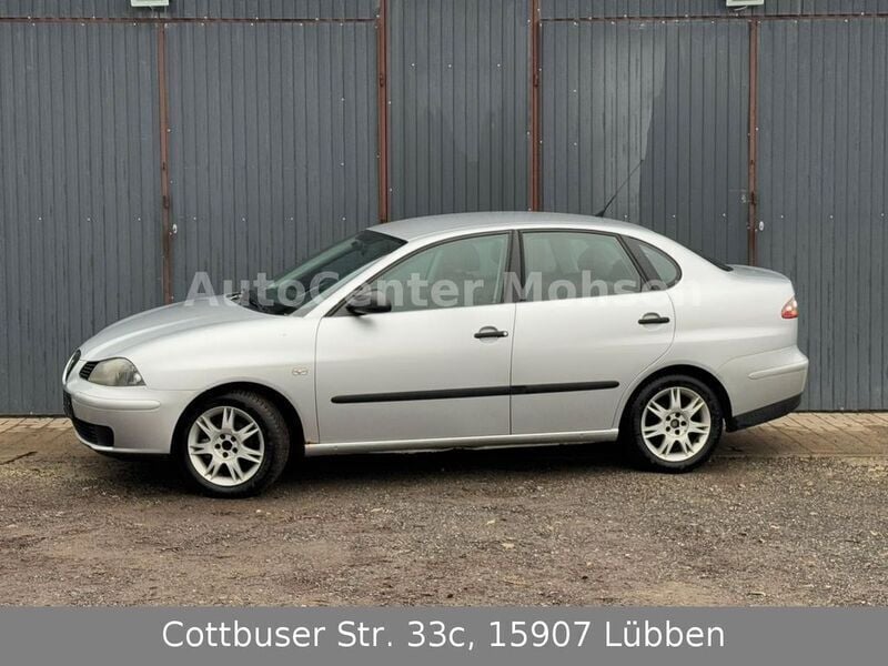 Gebraucht Seat Cordoba Fresh 75 PS (55 kW) 2005 Silber Limousine