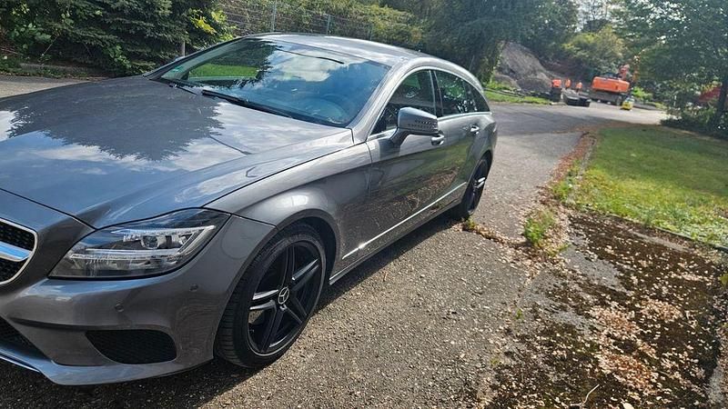 Gebraucht Mercedes CLS220 Shooting Brake 170 PS (125 kW) 2016 Grau Kombi
