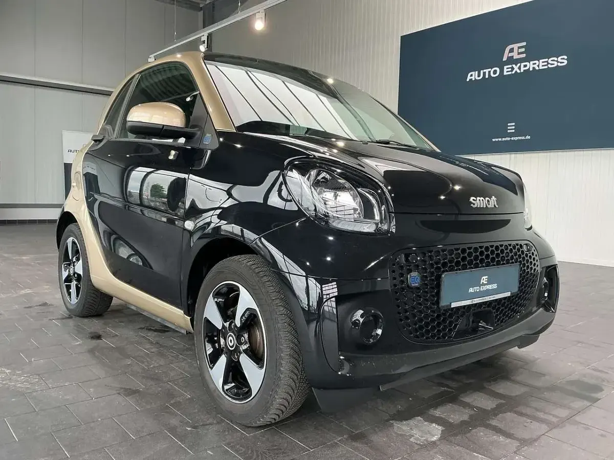 Gebraucht Smart ForTwo Electric Drive 60 kW (82 PS) 2021 Tridion sicherheitszelle in go Coupé